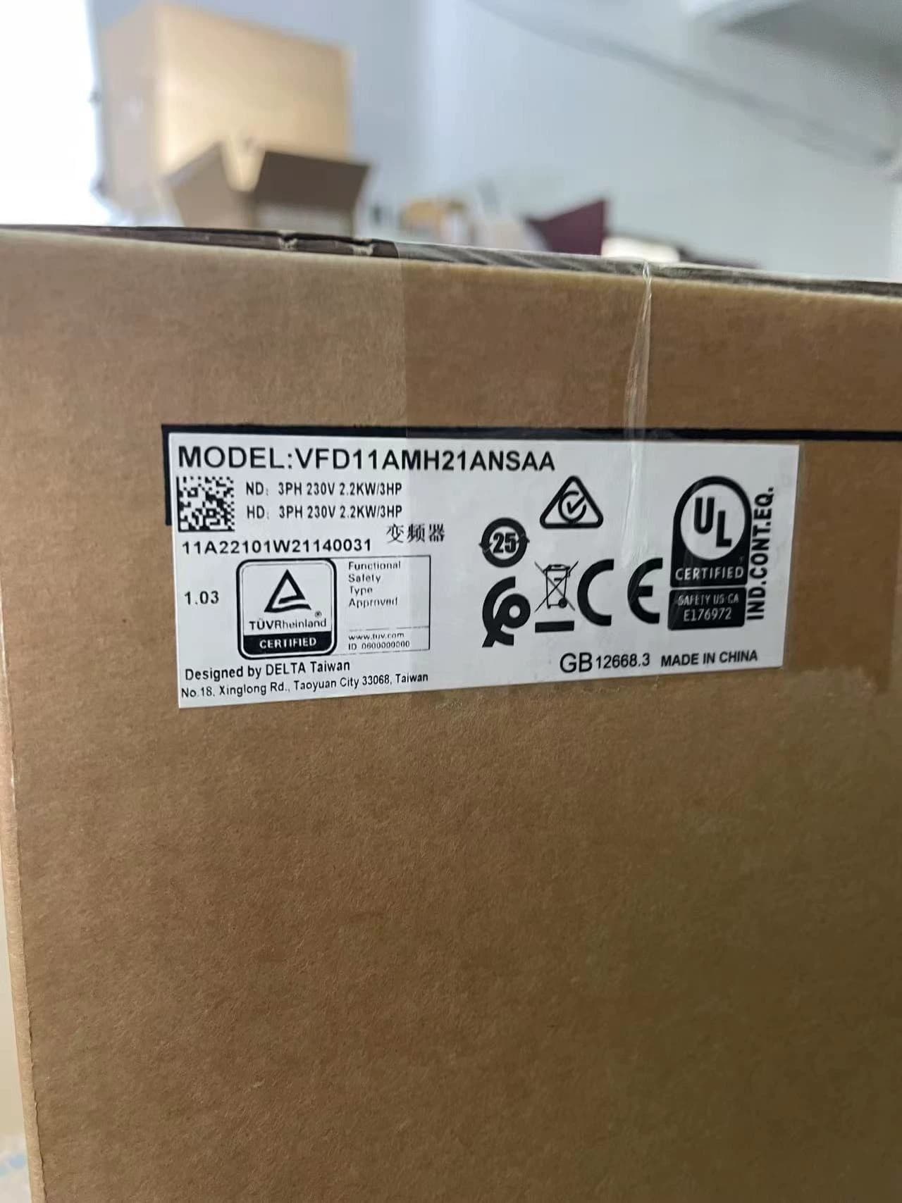 100% upouusi alkuperäinen ja aito Delta VFD11AMH21ANSAA 2.2KW 220V Taajuusmuuttajat Käyttöservomoottori