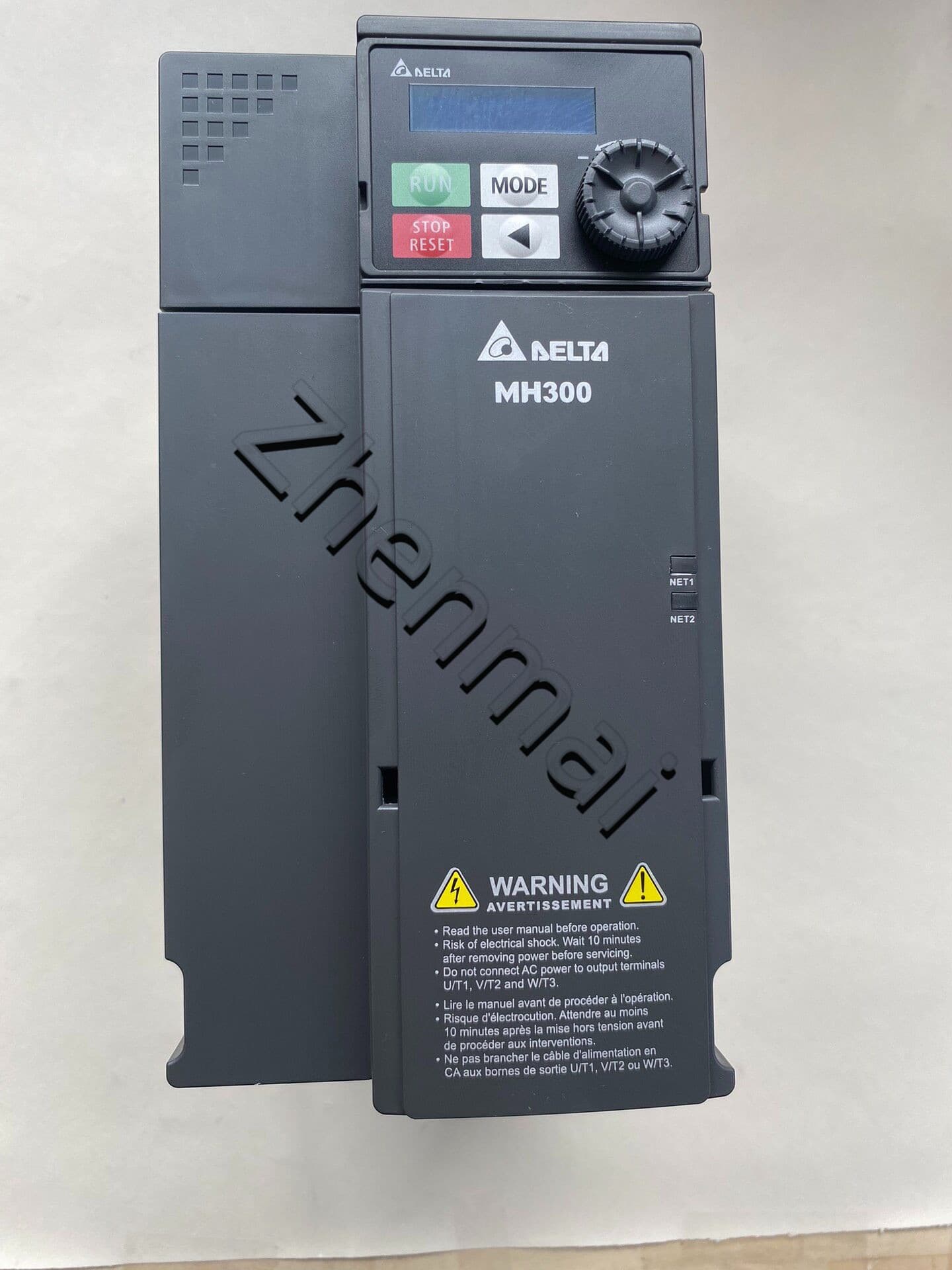 100 % upouusi alkuperäinen ja aito Delta VFD17AMH43ANSAA 7.5KW Taajuusmuuttajat Käyttöservomoottori