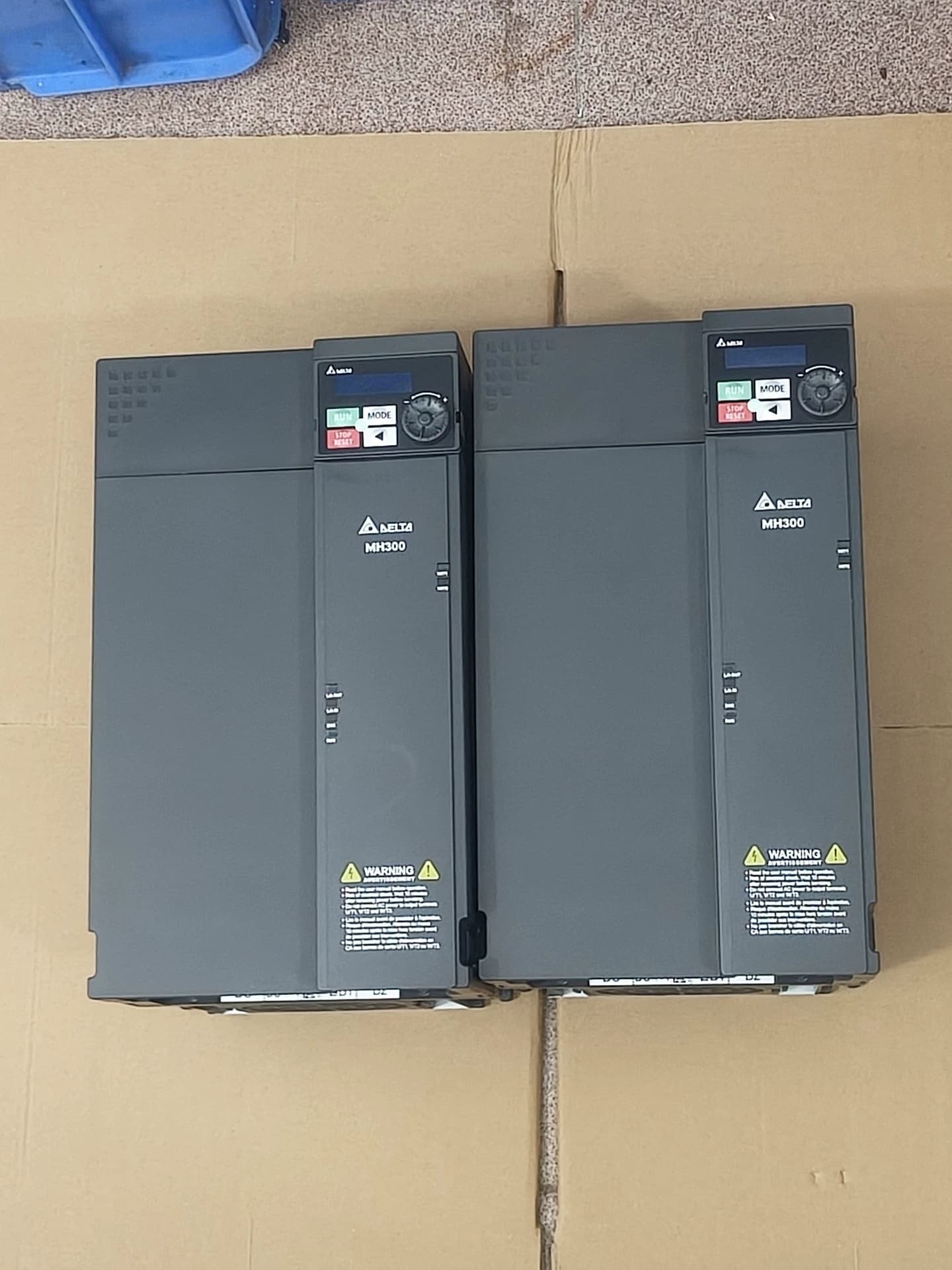 100 % upouusi alkuperäinen ja aito Delta VFD38AMH43ANSAA 18.5KW Taajuusmuuttajat Käyttöservomoottori
