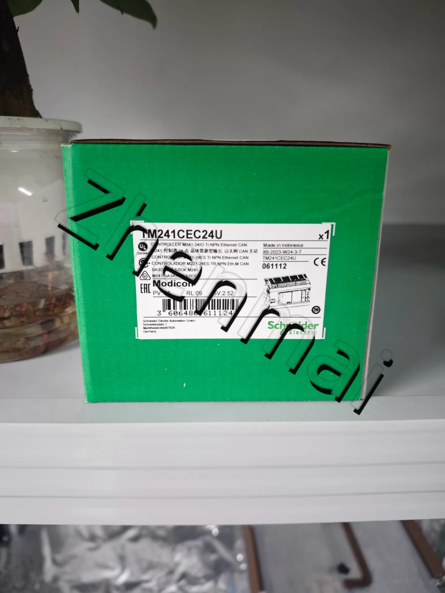 100 % upouusi, alkuperäinen ja aito Schneider TM241CEC24U Taajuusmuuttajat, katkaisijat, kontaktorit, suojalaitteet
