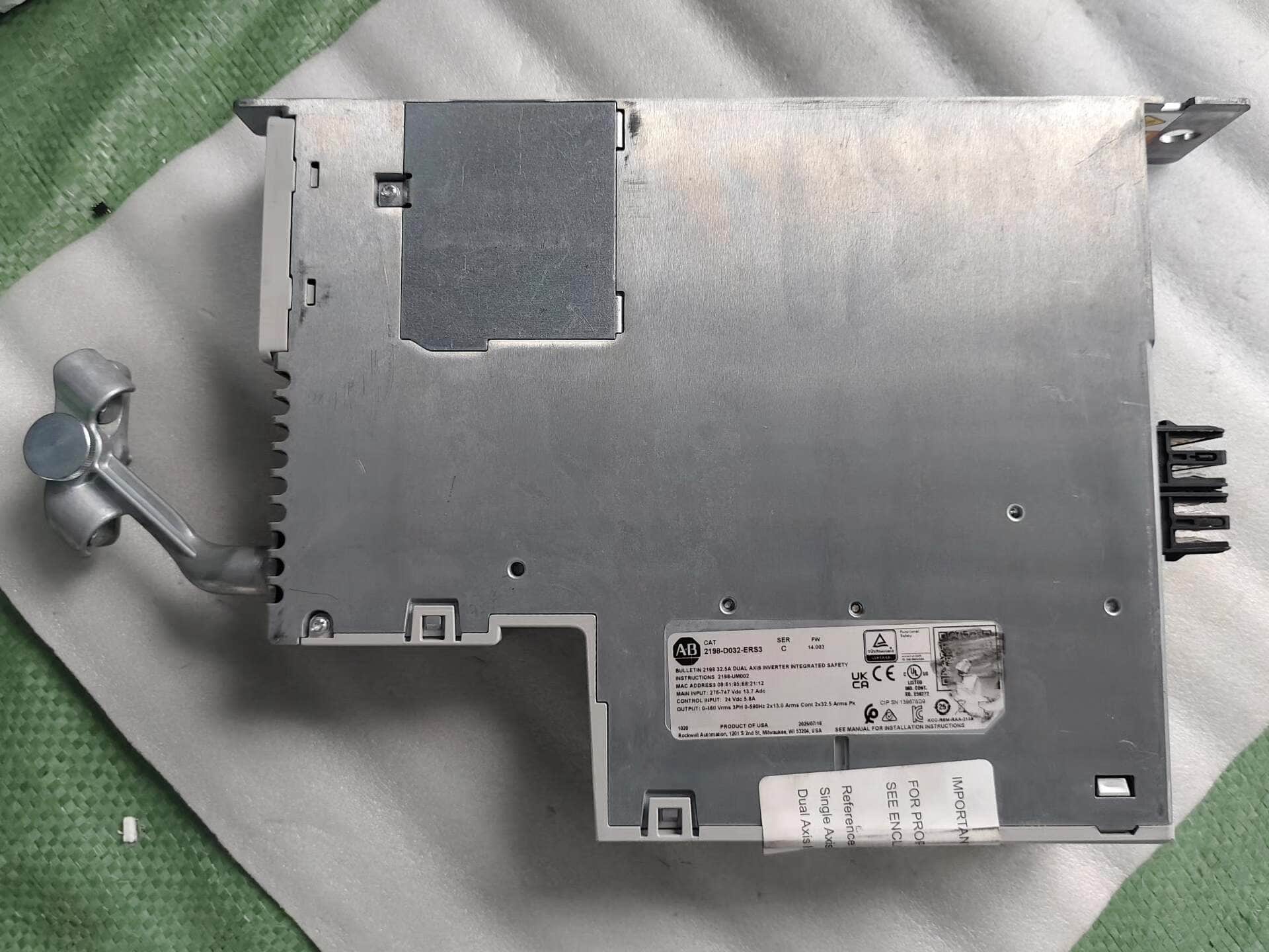 2198-D020-ERS3 Kinetix 5700 servo, upouusi ja aito