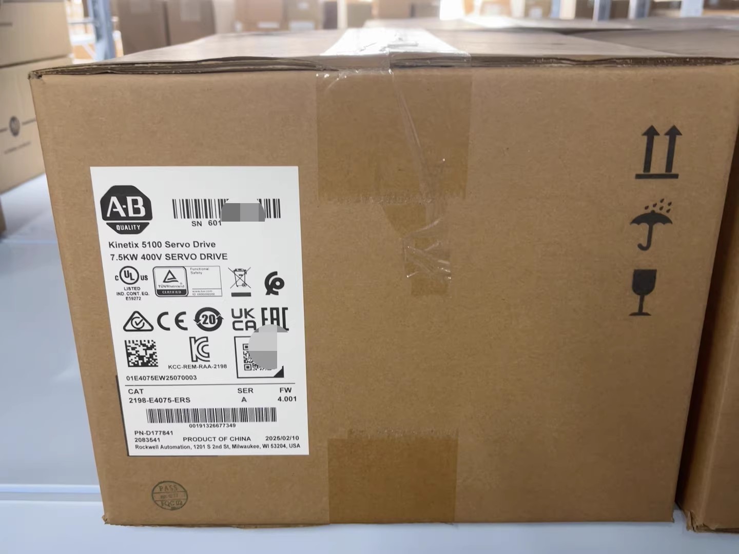 2198-E4075-ERS Kinetix 5100 servo, upouusi ja aito