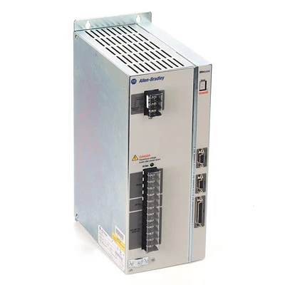 Allen-Bradley 2098-DSD-075X Ultra3000 -sarjan servokäyttö