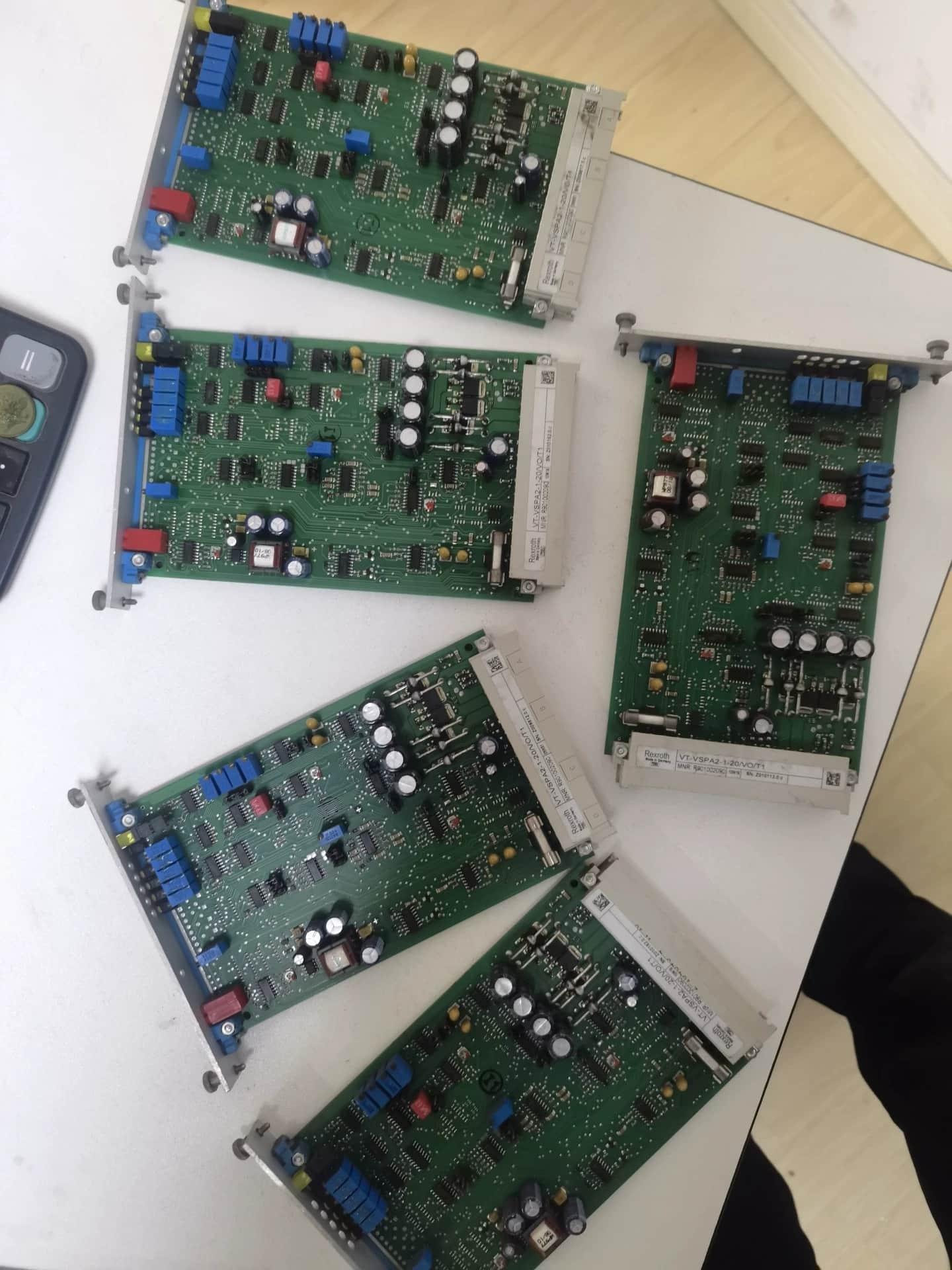 Upouusi Alkuperäinen Bosch Rexroth Servo Vetovahvistin, vahvistinkortti VT-VSPA2-1-20/VO/T1 Servomoottori Nopea toimitus