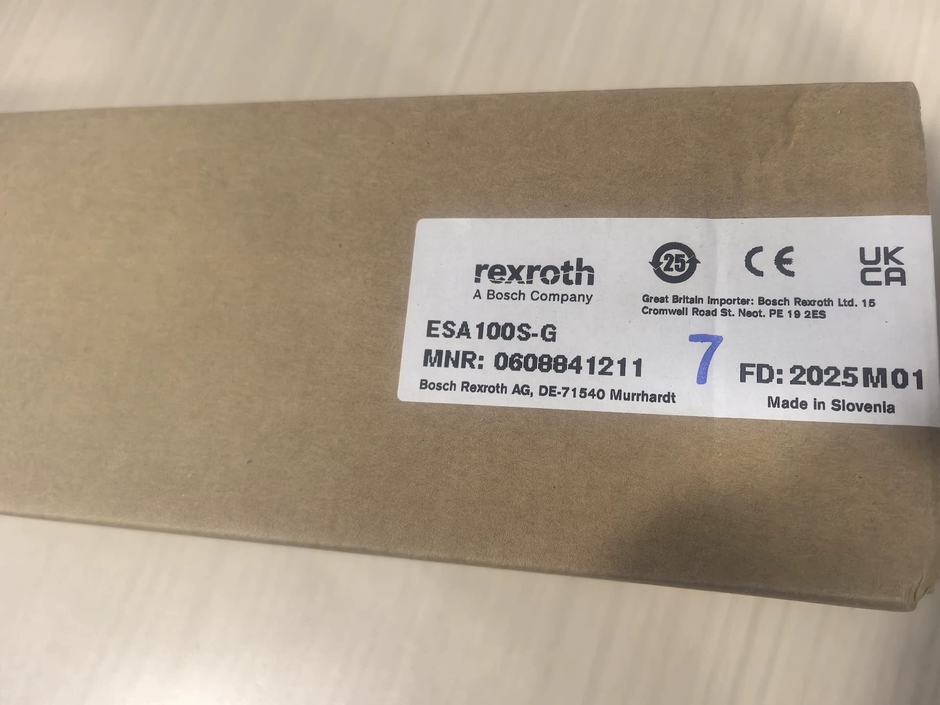 Upouusi Alkuperäinen Bosch Rexroth Servo Veto Sähköinen momenttiavain ESA100S-G Servomoottori Nopea toimitus