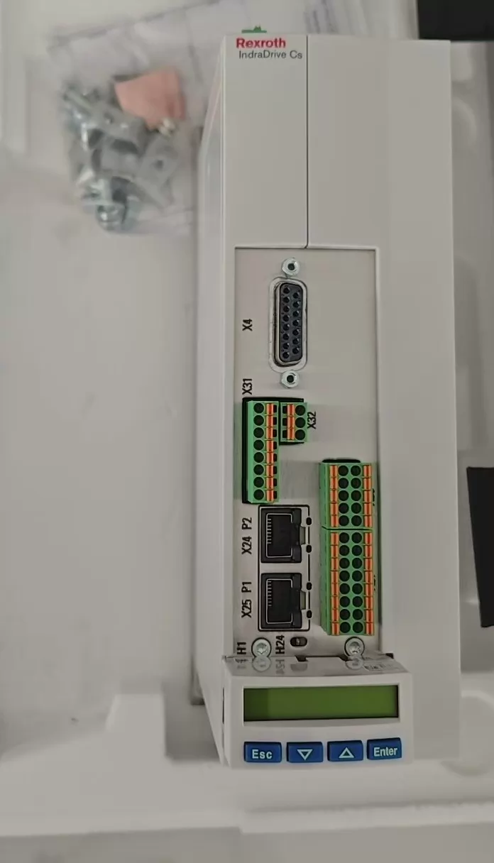 Upouusi alkuperäinen Bosch Rexroth -servomoottori HCS01.1E-W0028-A-03-A-ET-EC-DA-NN-NN-FW Servomoottori Nopea toimitus