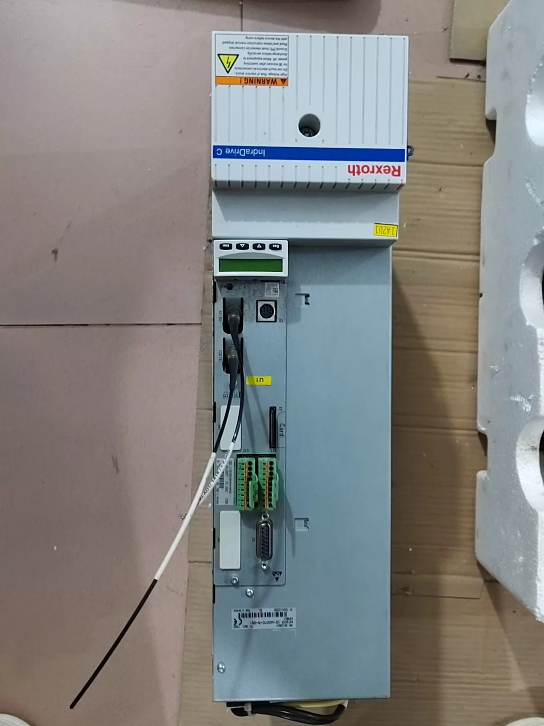 Upouusi alkuperäinen Bosch Rexrothin servomoottori HCS03.1E-W0070-A-05-NPBV servomoottori Nopea toimitus