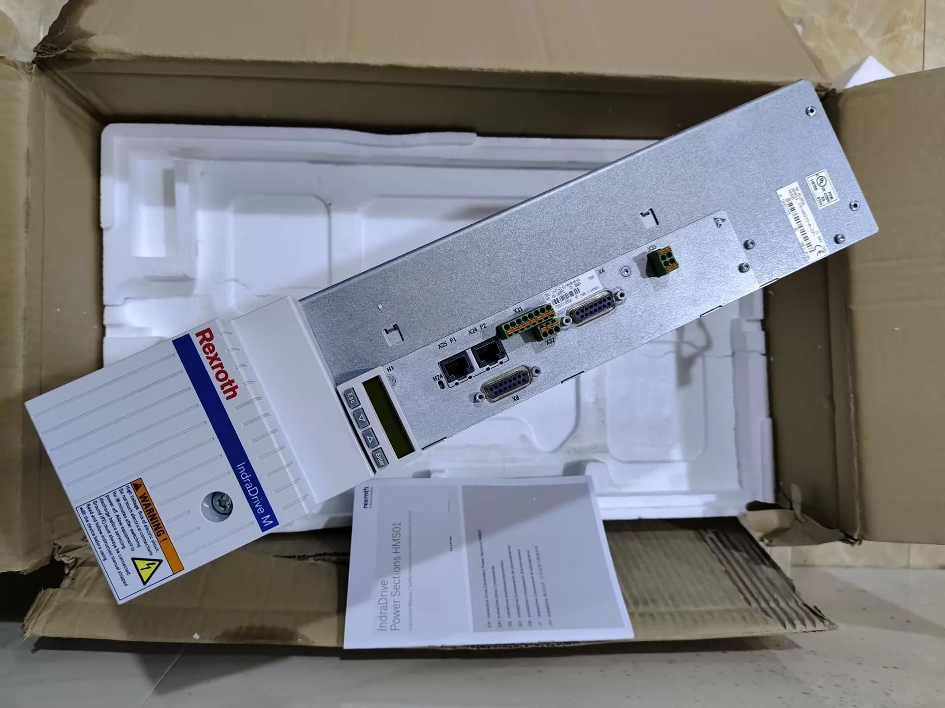 Upouusi alkuperäinen Bosch Rexrothin servomoottori HMS01.1N-W0070-A-07-NNNN servomoottori nopea toimitus