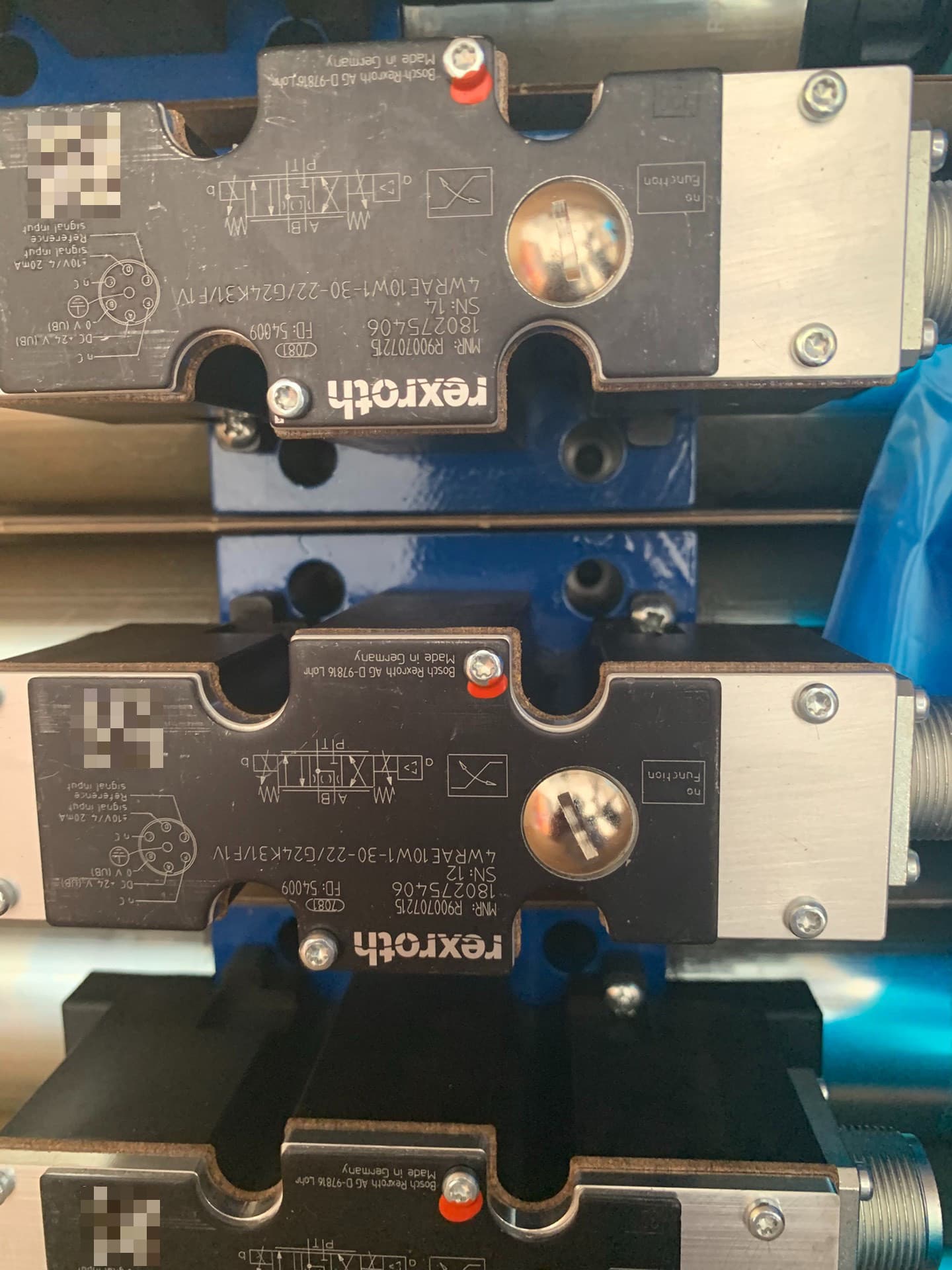 Upouusi alkuperäinen Bosch Rexroth -servomoottori Paineenalennusventtiili 4WRAE10W60-2X/G24N9K31/F1V servomoottori Nopea toimitus