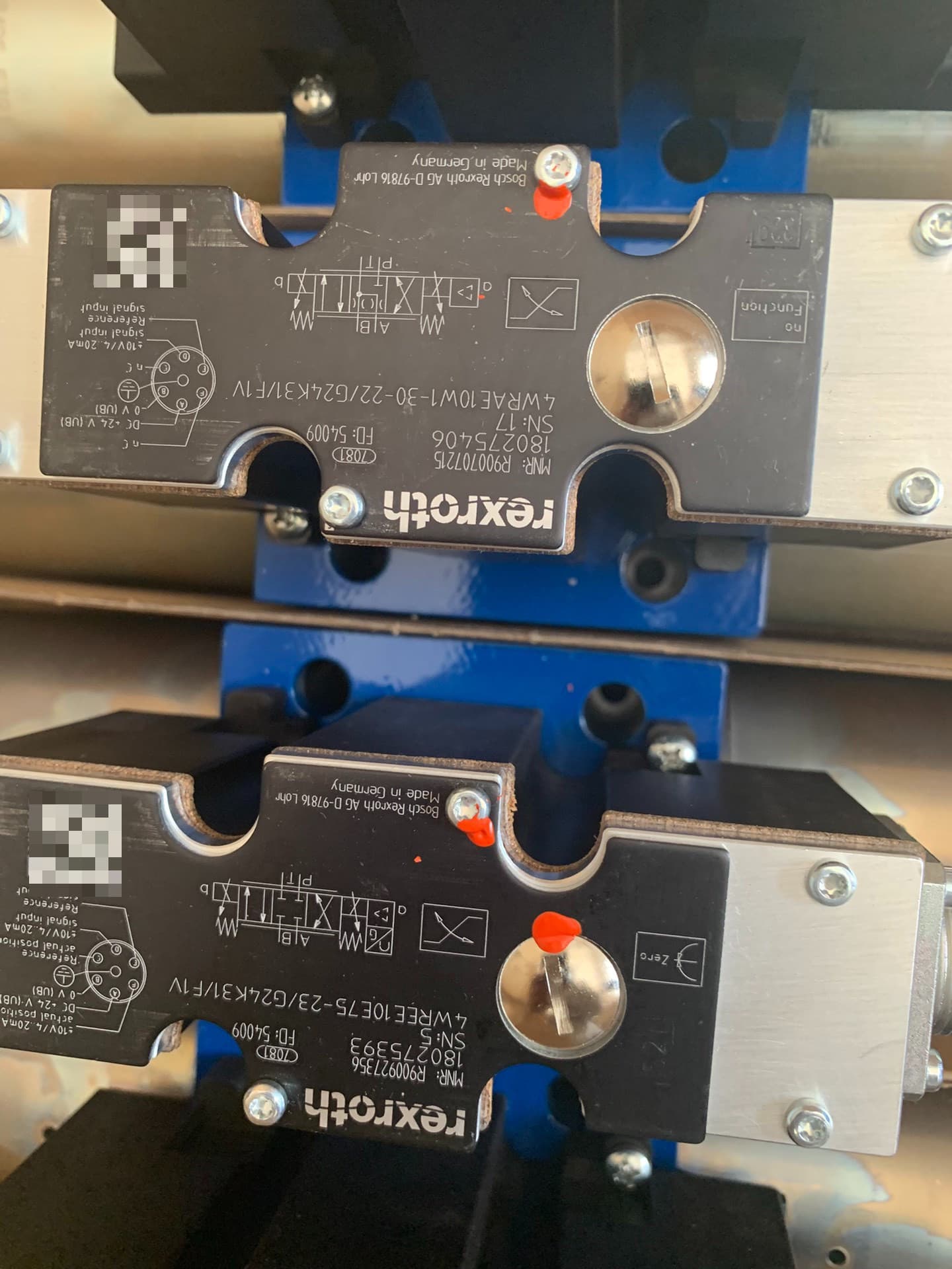 Upouusi alkuperäinen Bosch Rexroth -servomoottori Paineenalennusventtiili 4WRAE6W1-15-2X/G24K31/F1V servomoottori Nopea toimitus