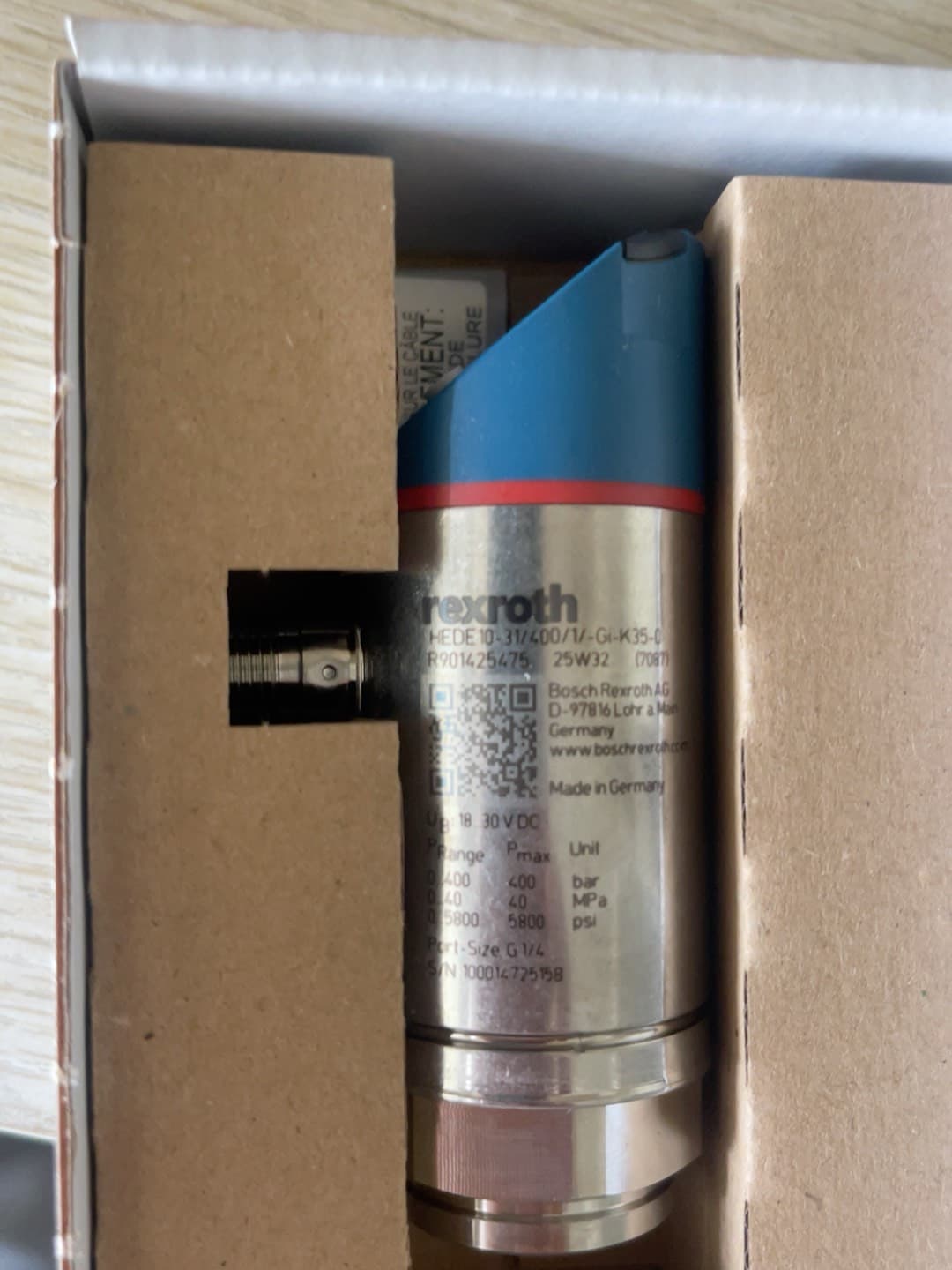 Upouusi alkuperäinen Bosch Rexroth -servomoottori Paineanturi HEDE10-3X/400/1/-GI-K35-0 servomoottori Nopea toimitus