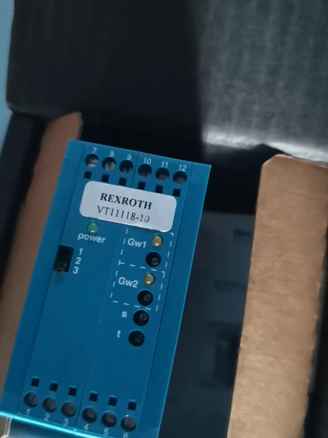 Upouusi alkuperäinen Bosch Rexroth servomoottori VT11118-10 servomoottori nopea toimitus