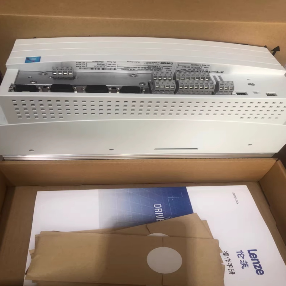 Aito uusi Lenze E94ASHE2924 Industrial I/O-moduuli FedEx DHL:n nopea toimitus