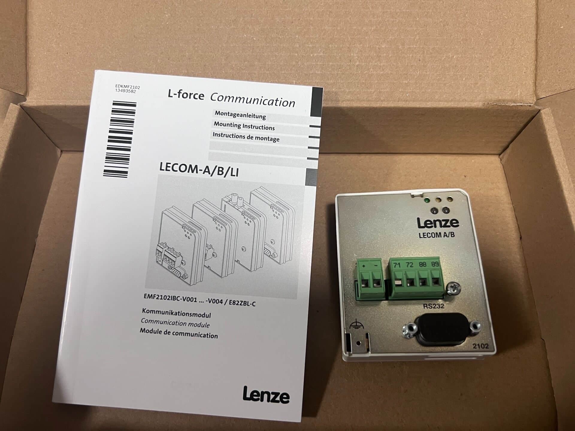 Aito uusi Lenze EMF2102IBCV002 Industrial I/O-moduuli FedEx DHL:n nopea toimitus