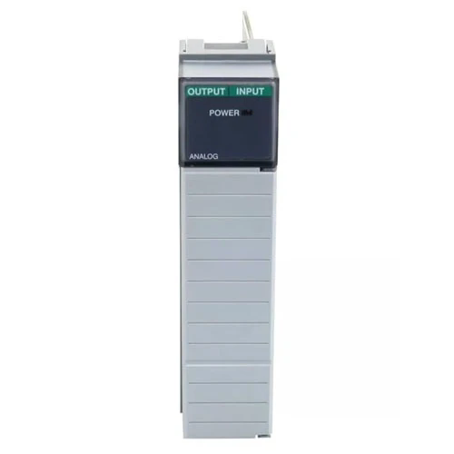 Uusi alkuperäinen 1746-FIO4I Allen-Bradley SLC 500 PLC analoginen tulomoduuli nopea toimitus